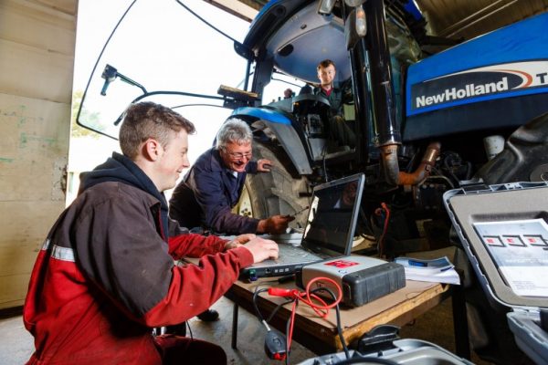 Land based engineers working on diagnostics